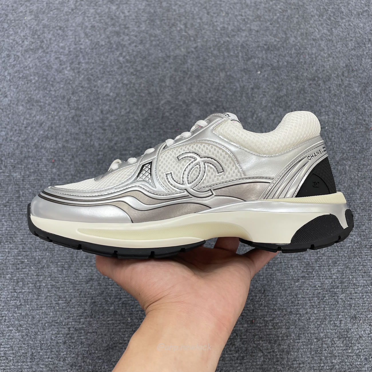 Chanel Cc Runner Silver Laminate G39792 Y56368 K5451 (9) - www.kitistry.com Chanel Cc Runner Silver Laminate G39792 Y56368 K5451 (9) - www.kitistry.com