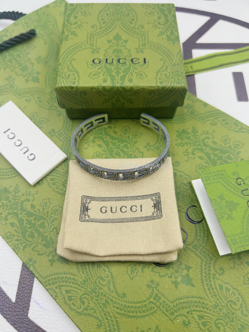 Gucci Bangle Square G Interlocking Gb002b (1) - www.kitistry.com