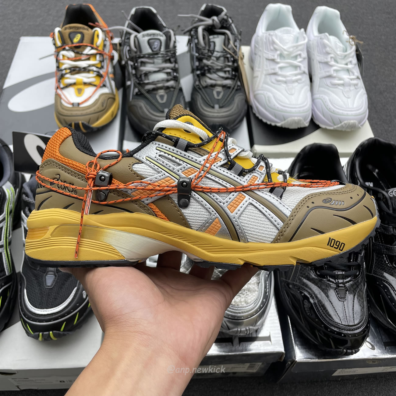 Asics Gel 1090 Black Pure Silver Andersson Bell White Orange (5) - www.kitistry.com Asics Gel 1090 Black Pure Silver Andersson Bell White Orange (5) - www.kitistry.com