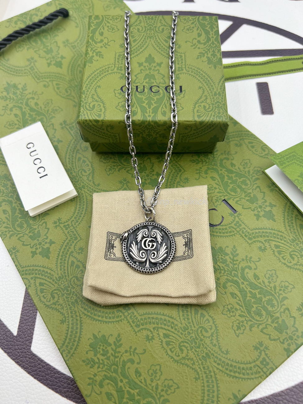 Gucci Silver Gg Logo Necklace (3) - www.kitistry.com Gucci Silver Gg Logo Necklace (3) - www.kitistry.com