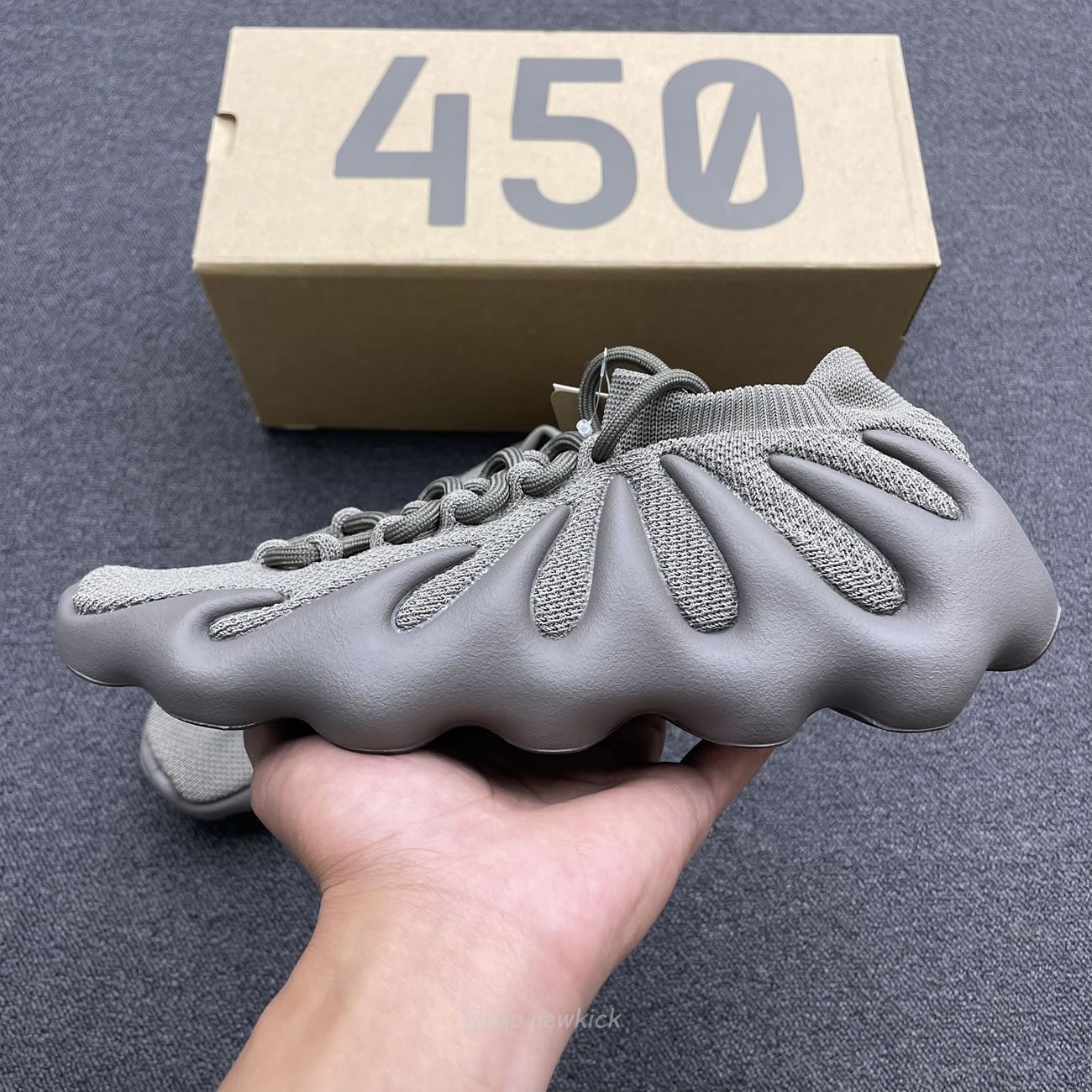 Adidas Yeezy 450 Cinder Gx9662 (2) - www.kitistry.com Adidas Yeezy 450 Cinder Gx9662 (2) - www.kitistry.com