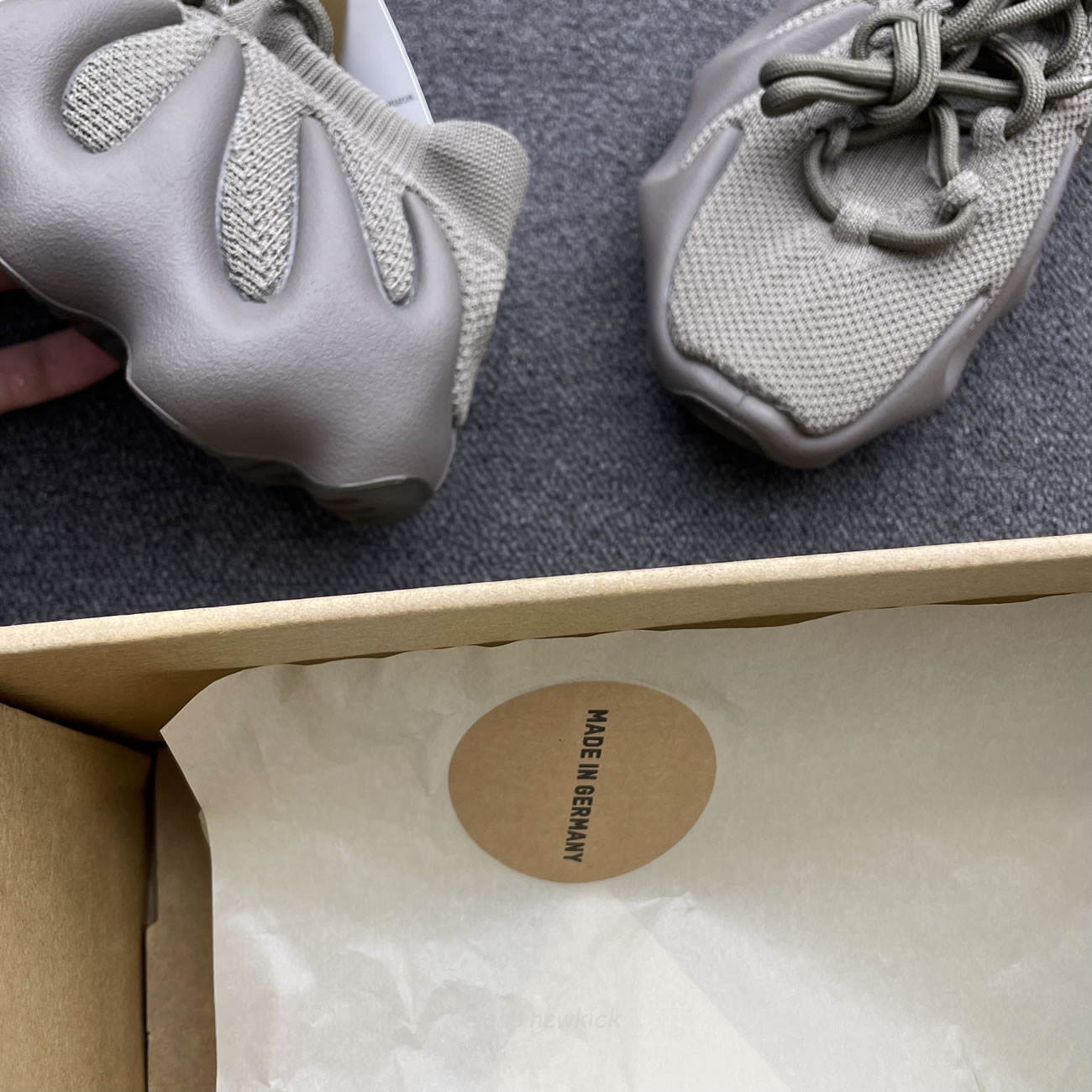 Adidas Yeezy 450 Cinder Gx9662 (4) - www.kitistry.com Adidas Yeezy 450 Cinder Gx9662 (4) - www.kitistry.com