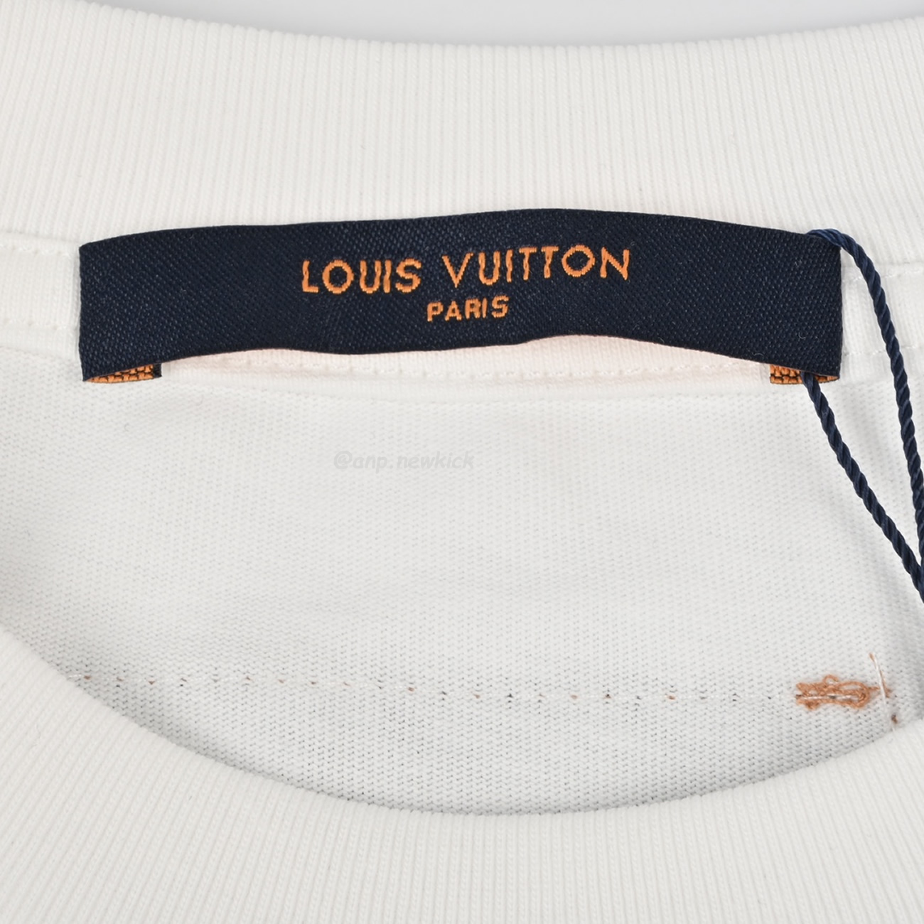 Louis Vuitton Geometric Curve Neon Printed Short Sleeved T Shirt (6) - www.kitistry.com Louis Vuitton Geometric Curve Neon Printed Short Sleeved T Shirt (6) - www.kitistry.com