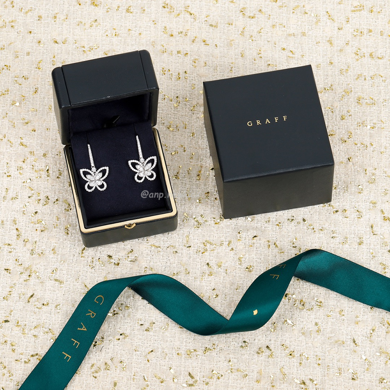 Graff Butterfly Earrings (2) - www.kitistry.com Graff Butterfly Earrings (2) - www.kitistry.com