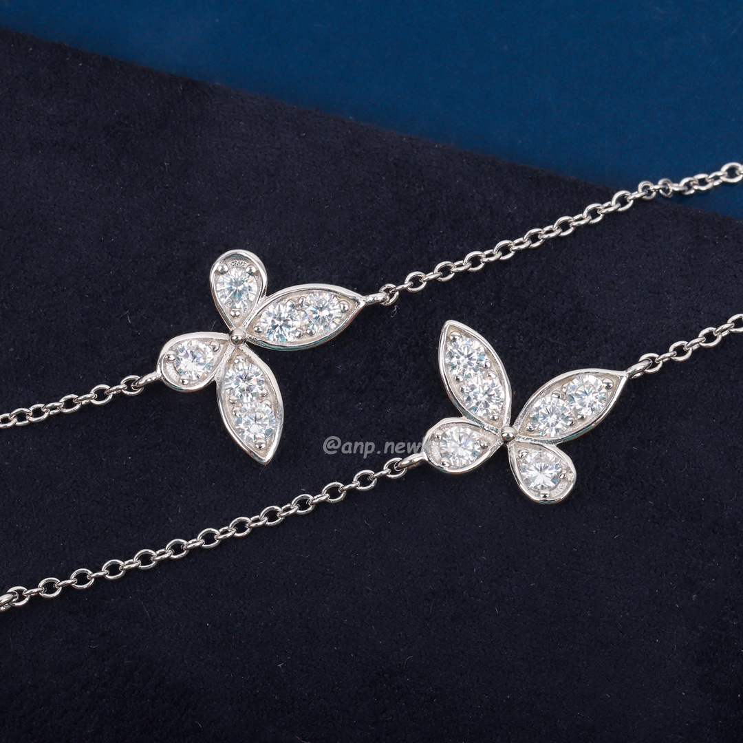 Graff Butterfly Necklace (11) - www.kitistry.com Graff Butterfly Necklace (11) - www.kitistry.com