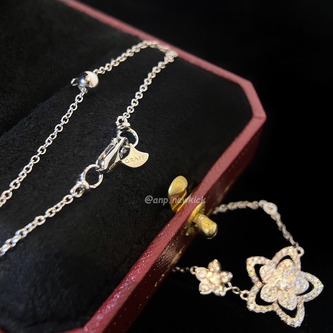 Graff Butterfly Necklace (5) - www.kitistry.com Graff Butterfly Necklace (5) - www.kitistry.com