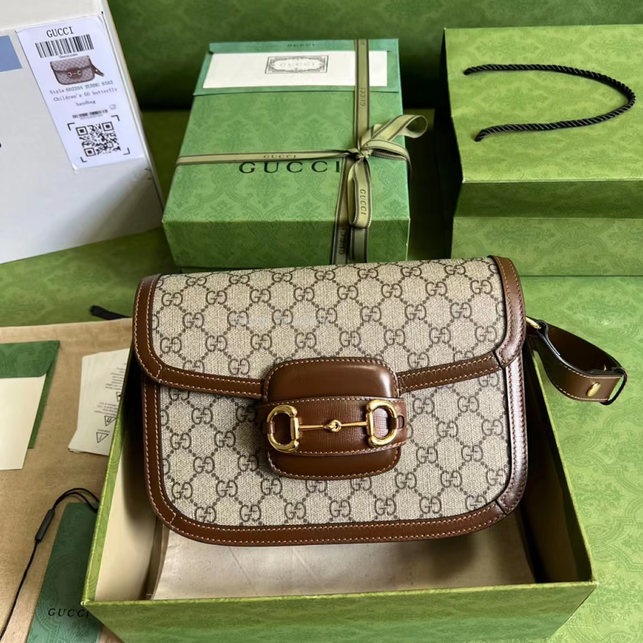 Gucci 1955 Horsebit Shoulder Bag Small Beigebrown (10) - www.kitistry.com Gucci 1955 Horsebit Shoulder Bag Small Beigebrown (10) - www.kitistry.com