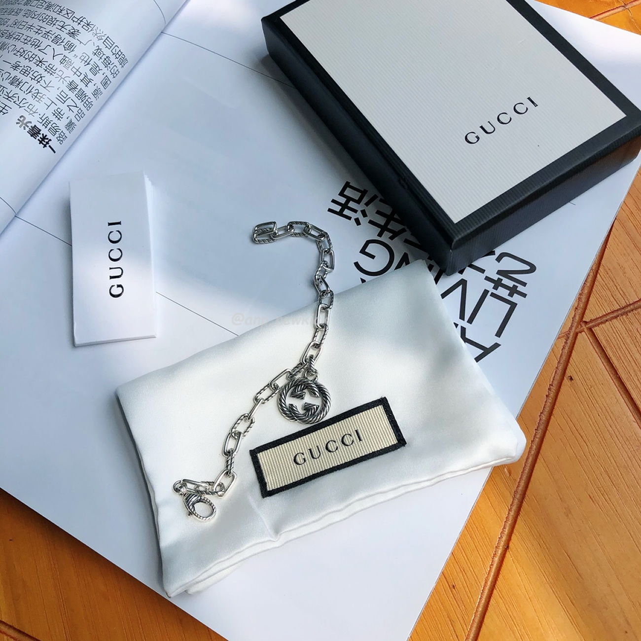 Gucci Silver Interlocking G Bracelet (3) - www.kitistry.com