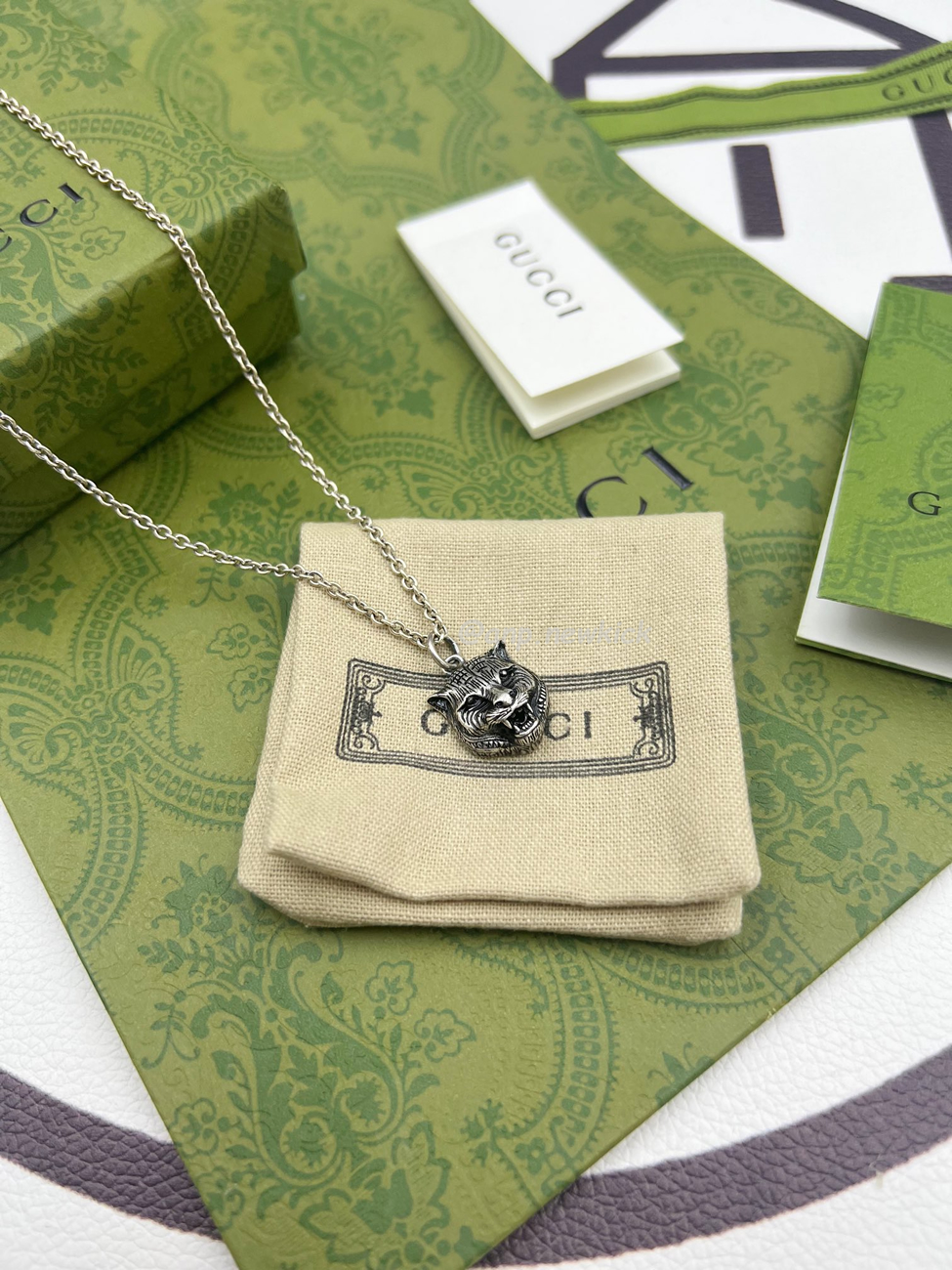 Gucci Silver Necklace With Tiger Pendant Silvery (2) - www.kitistry.com