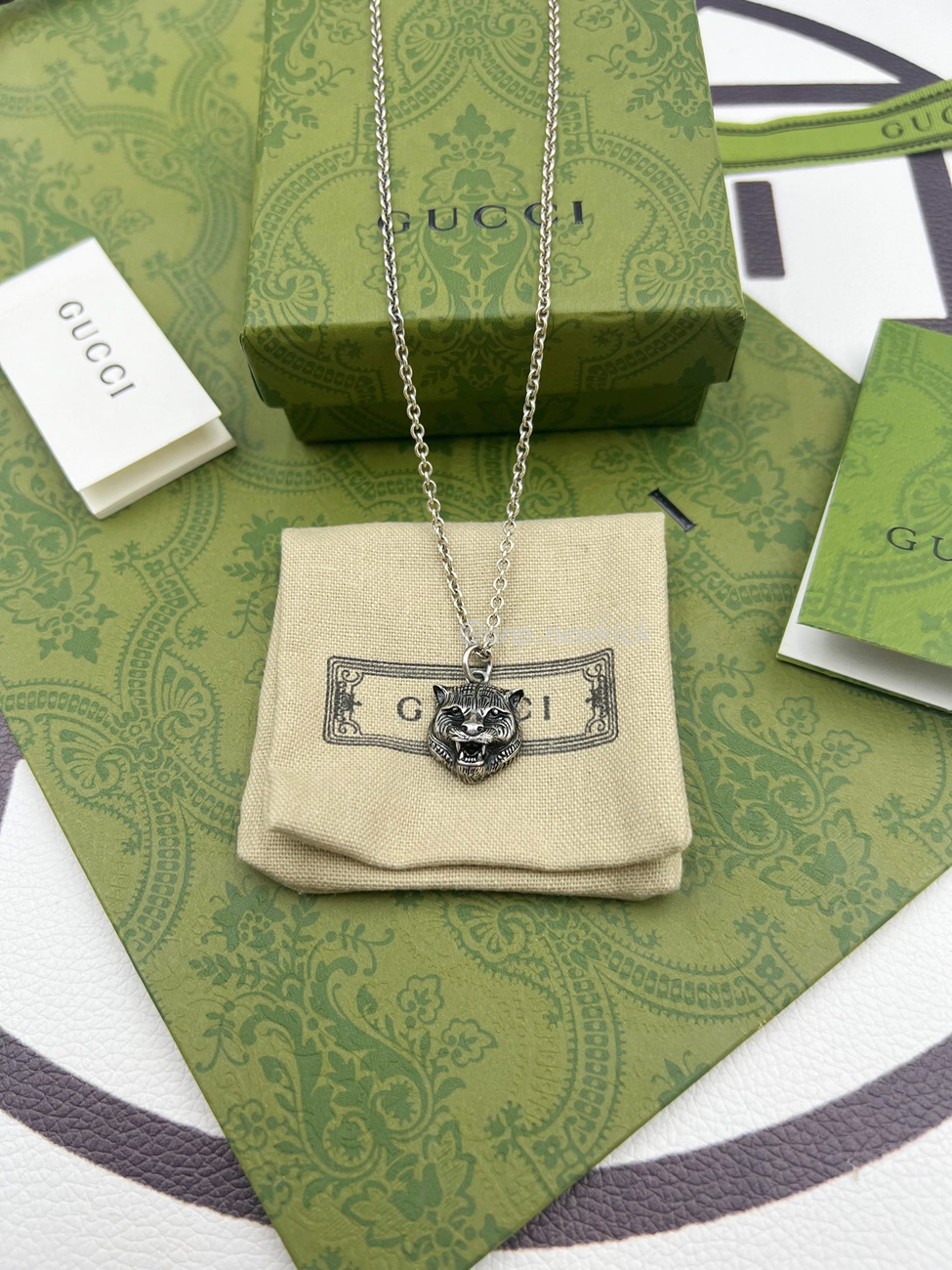 Gucci Silver Necklace With Tiger Pendant Silvery (4) - www.kitistry.com