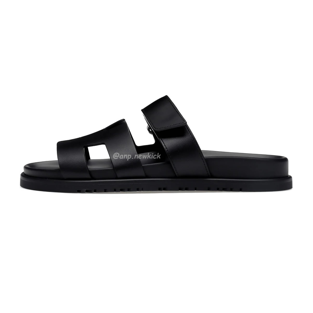 Hermes Chypre Sandal Noir Calfskin Leather H211865z (1) - www.kitistry.com Hermes Chypre Sandal Noir Calfskin Leather H211865z (1) - www.kitistry.com