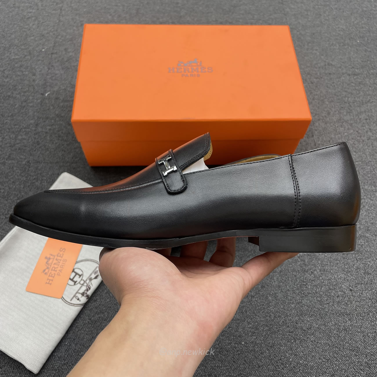 Hermes Goatskin Mens Giovanni Loafer Black (2) - www.kitistry.com Hermes Goatskin Mens Giovanni Loafer Black (2) - www.kitistry.com