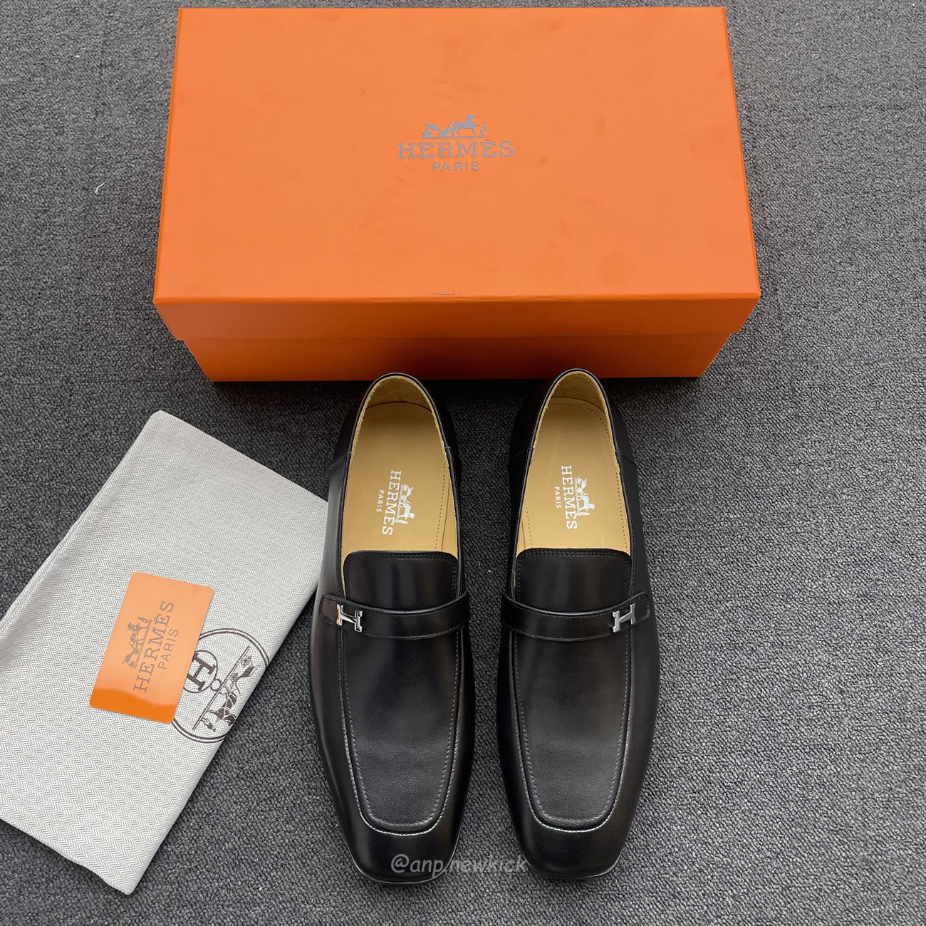 Hermes Goatskin Mens Giovanni Loafer Black (6) - www.kitistry.com Hermes Goatskin Mens Giovanni Loafer Black (6) - www.kitistry.com