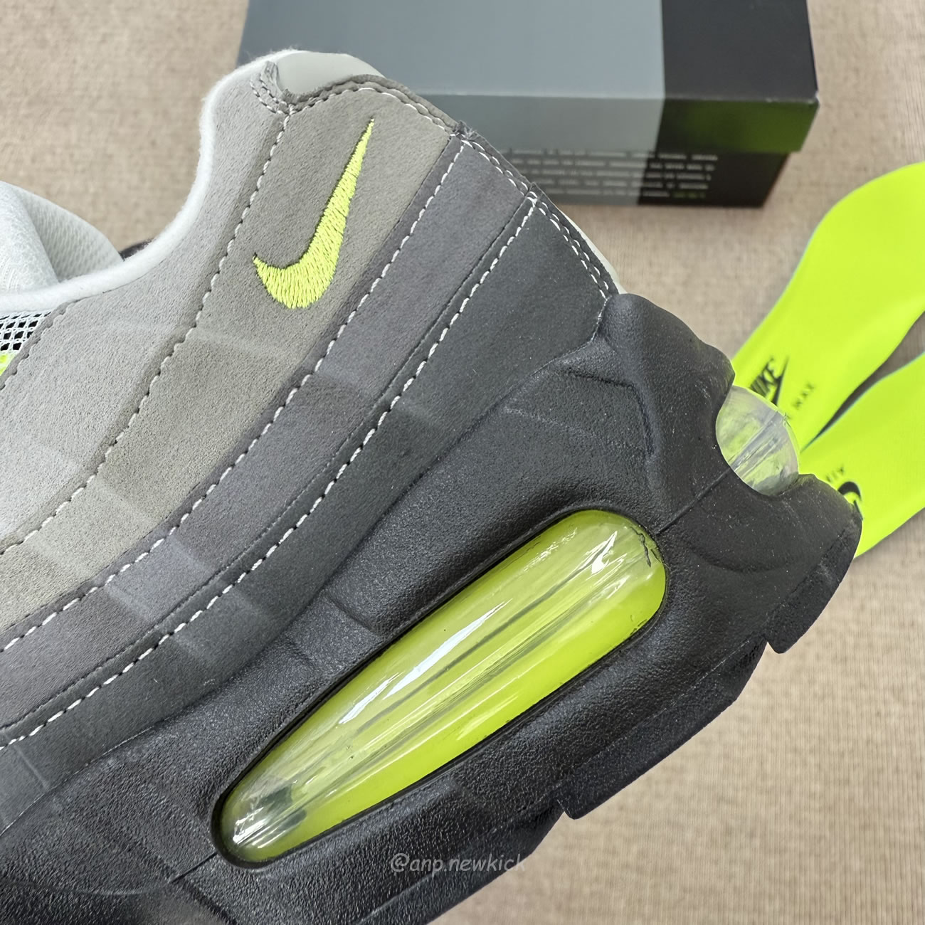 Nike Air Max 95 Og Big Bubble Neon 2025 Hm4740 001 (2) - www.kitistry.com Nike Air Max 95 Og Big Bubble Neon 2025 Hm4740 001 (2) - www.kitistry.com