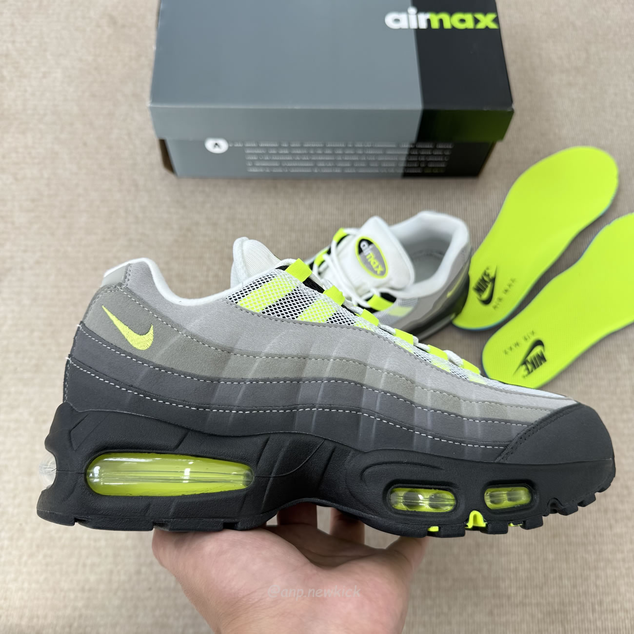 Nike Air Max 95 Og Big Bubble Neon 2025 Hm4740 001 (3) - www.kitistry.com Nike Air Max 95 Og Big Bubble Neon 2025 Hm4740 001 (3) - www.kitistry.com