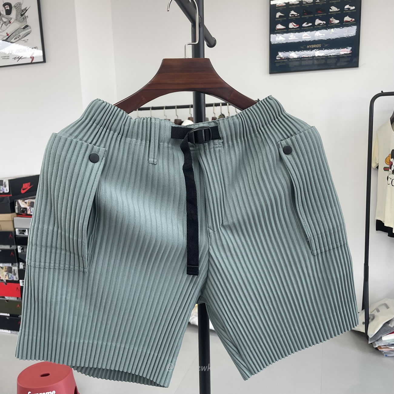 Homme Plissé Issey Miyake Flip Shorts Black Green (6) - www.kitistry.com Homme Plissé Issey Miyake Flip Shorts Black Green (6) - www.kitistry.com