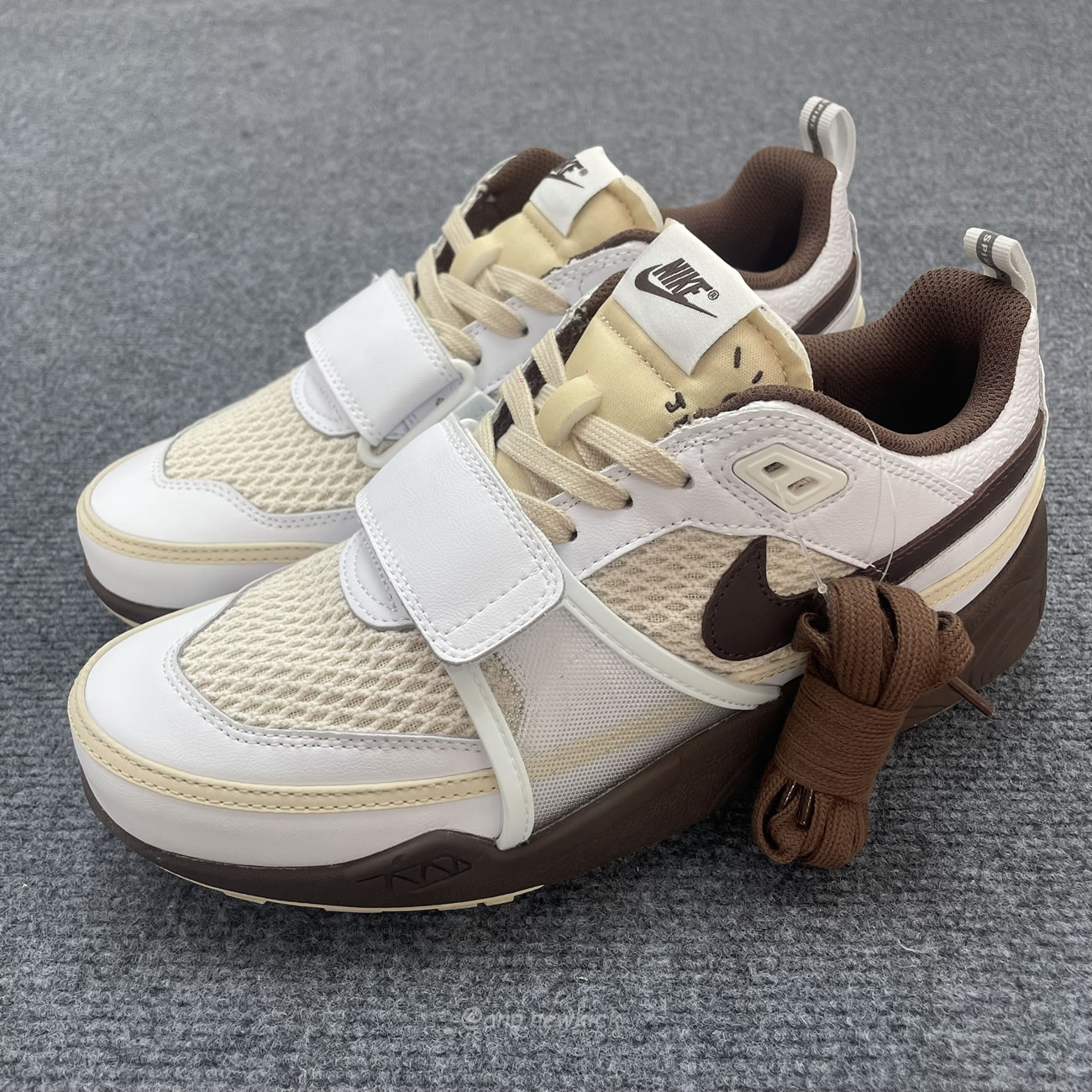 Nike Zoom Field Jaxx Travis Scott Light Chocolate Hq3073 100 (3) - www.kitistry.com Nike Zoom Field Jaxx Travis Scott Light Chocolate Hq3073 100 (3) - www.kitistry.com
