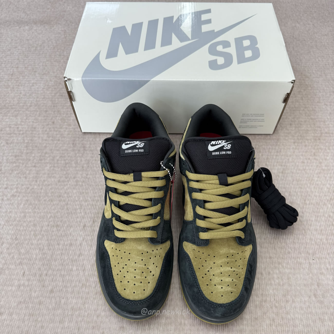 Nike Sb Dunk Low Supreme 94 Camper Green Hq8487 300 (2) - www.kitistry.com Nike Sb Dunk Low Supreme 94 Camper Green Hq8487 300 (2) - www.kitistry.com