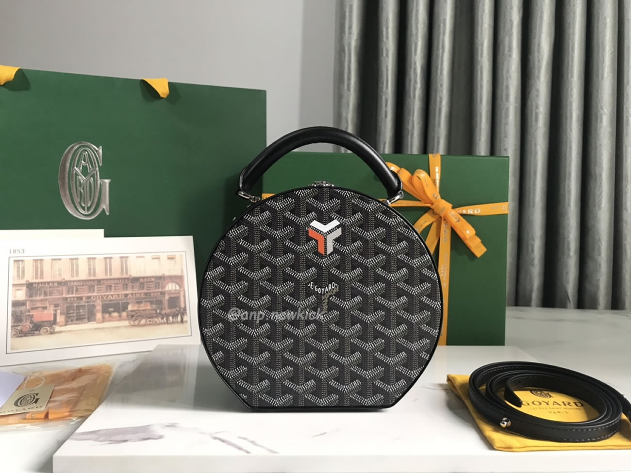 Goyard Alto Hat Box Bag 16.5 Cm X 7 Cm X 18 Cm (17) - www.kitistry.com
