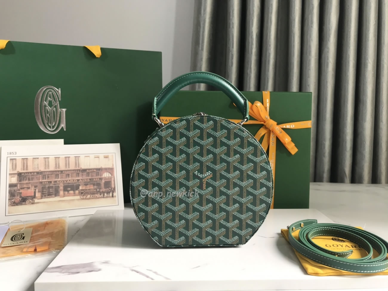 Goyard Alto Hat Box Bag 16.5 Cm X 7 Cm X 18 Cm (8) - www.kitistry.com