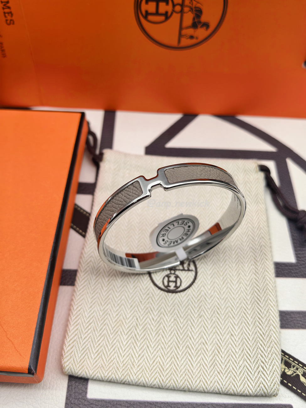 Hermès Bracelets For Women (12) - www.kitistry.com Hermès Bracelets For Women (12) - www.kitistry.com