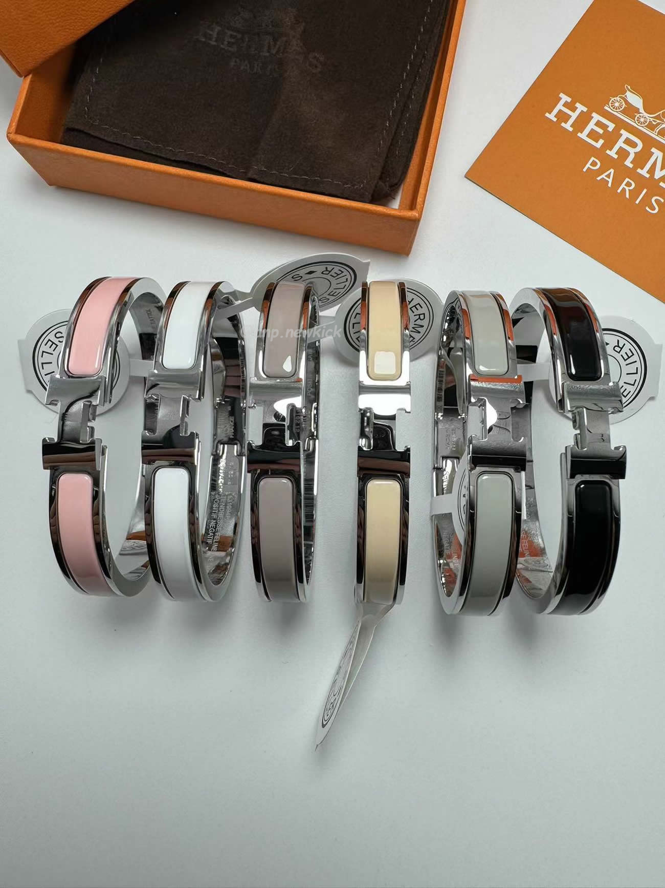 Hermès Clic H Bracelet (1) - www.kitistry.com Hermès Clic H Bracelet (1) - www.kitistry.com
