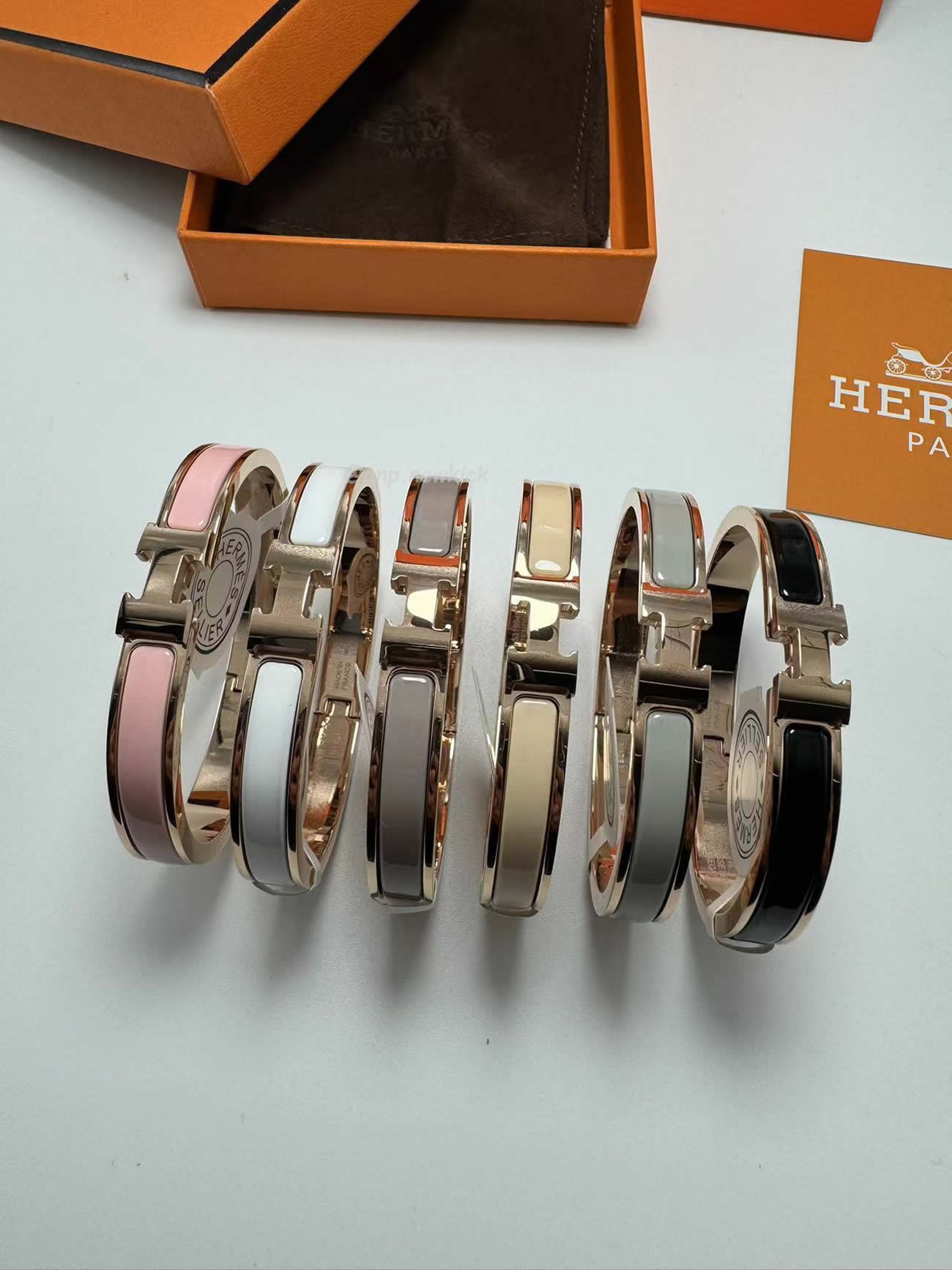 Hermès Clic H Bracelet (13) - www.kitistry.com Hermès Clic H Bracelet (13) - www.kitistry.com