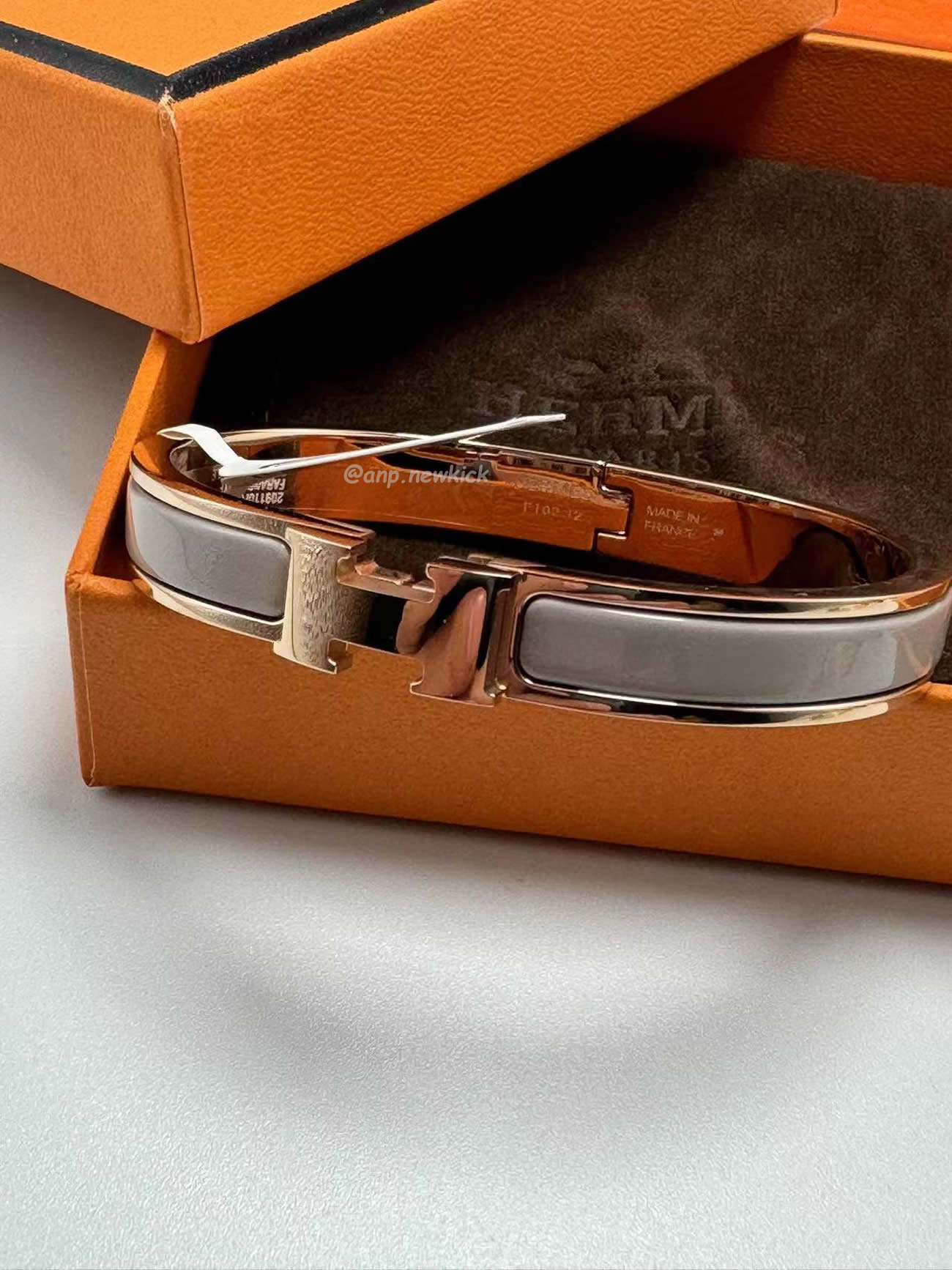 Hermès Clic H Bracelet (16) - www.kitistry.com Hermès Clic H Bracelet (16) - www.kitistry.com