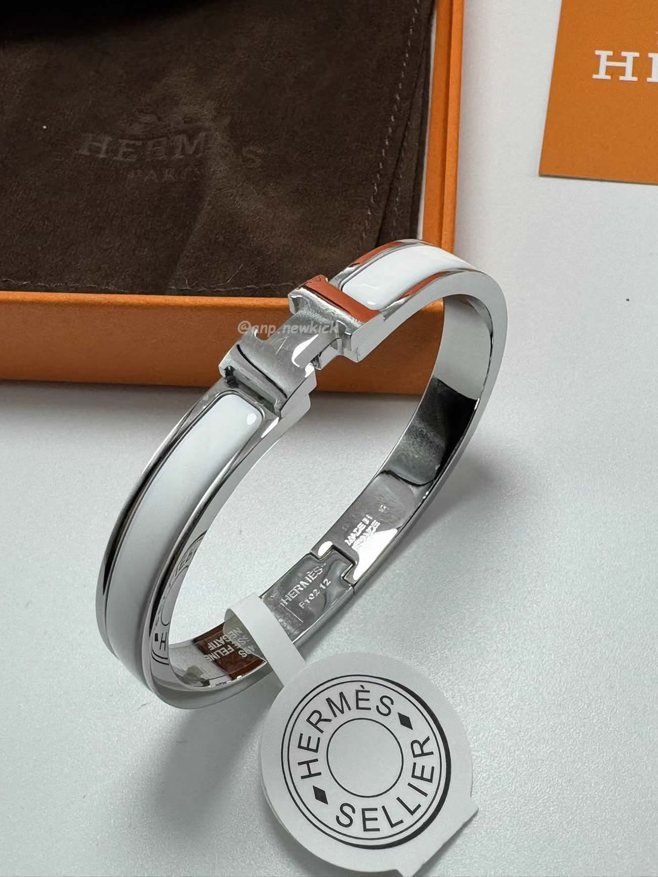Hermès Clic H Bracelet (2) - www.kitistry.com Hermès Clic H Bracelet (2) - www.kitistry.com