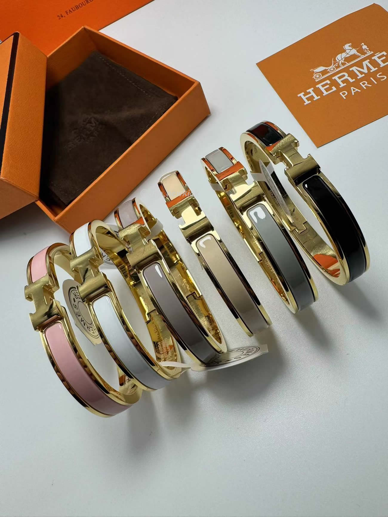 Hermès Clic H Bracelet (7) - www.kitistry.com Hermès Clic H Bracelet (7) - www.kitistry.com
