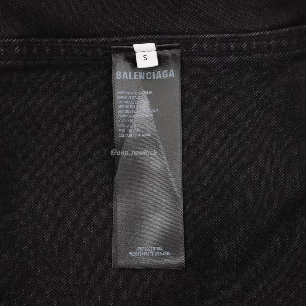 Balenciaga Hooded Denim Hoodie (3) - www.kitistry.com Balenciaga Hooded Denim Hoodie (3) - www.kitistry.com