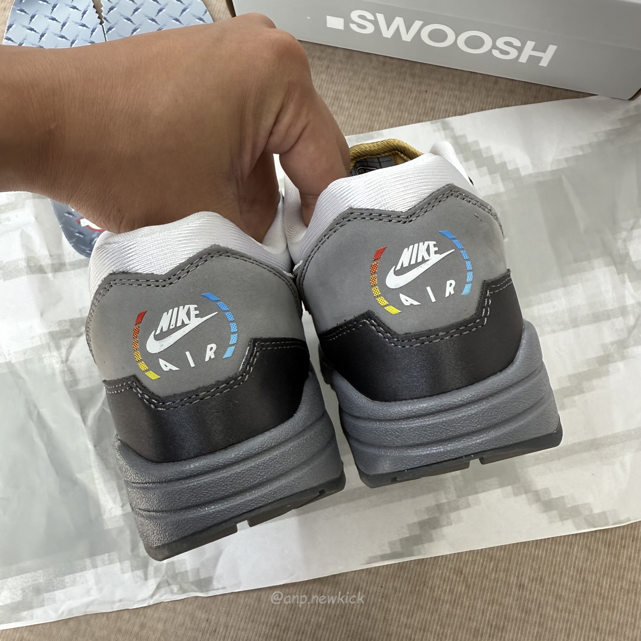 Nike Air Max 1 Swoosh Low Poly Big Head Mode Ib9898 001 (6) - www.kitistry.com Nike Air Max 1 Swoosh Low Poly Big Head Mode Ib9898 001 (6) - www.kitistry.com