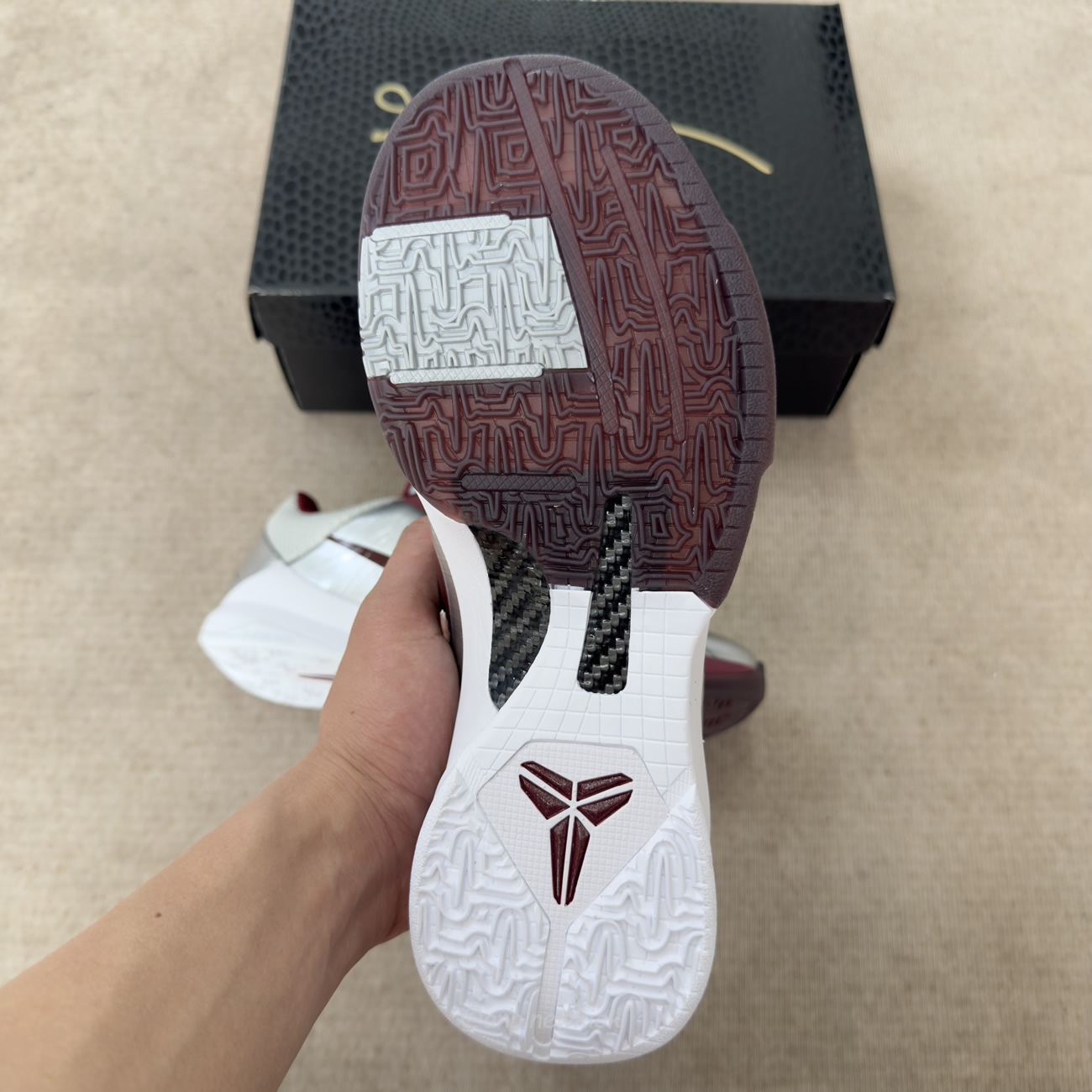 Nike Kobe 5 Protro Metallic Silver And Team Red Im0557 001 (2) - www.kitistry.com Nike Kobe 5 Protro Metallic Silver And Team Red Im0557 001 (2) - www.kitistry.com