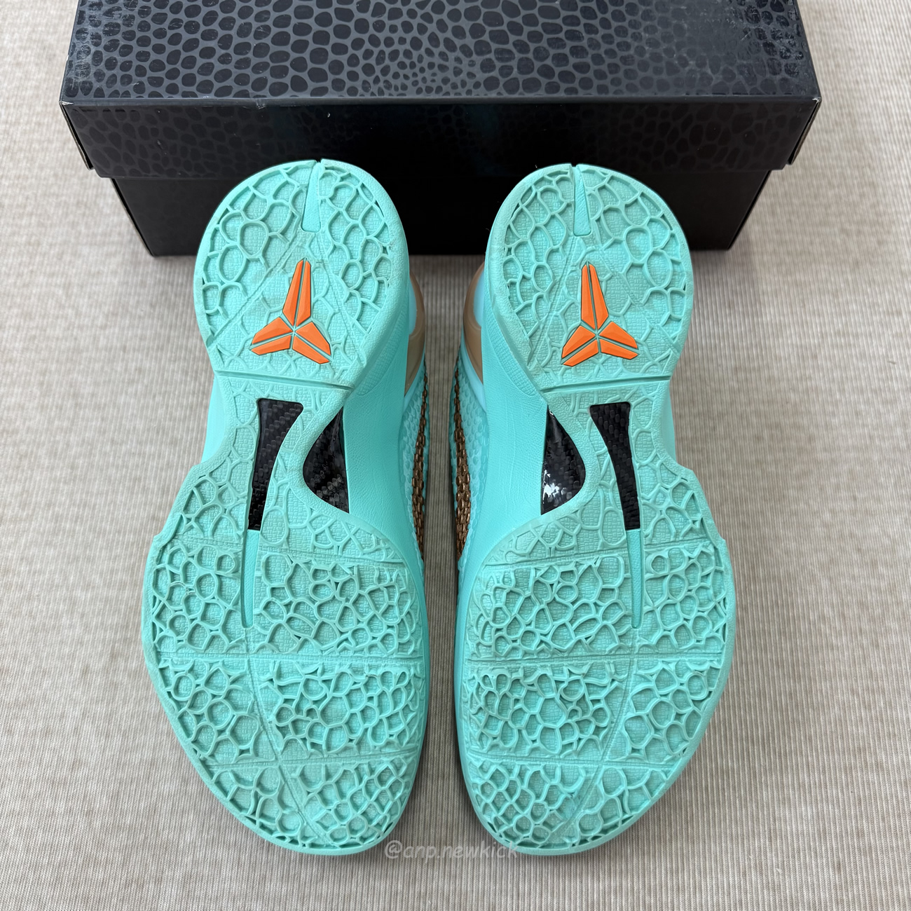 Nike Kobe 6 Protro Jalen Brunson Statue Of Liberty Iq5774 300 (3) - www.kitistry.com Nike Kobe 6 Protro Jalen Brunson Statue Of Liberty Iq5774 300 (3) - www.kitistry.com