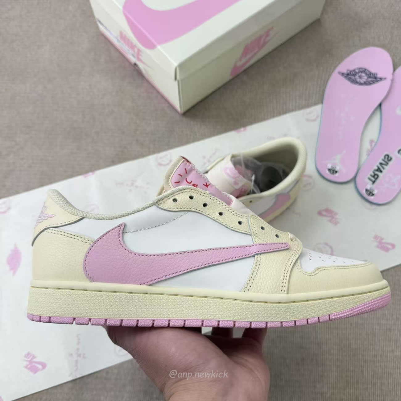 Air Jordan 1 Retro Low Og Sp Travis Scott Shy Pink Iq7604 100 (6) - www.kitistry.com
