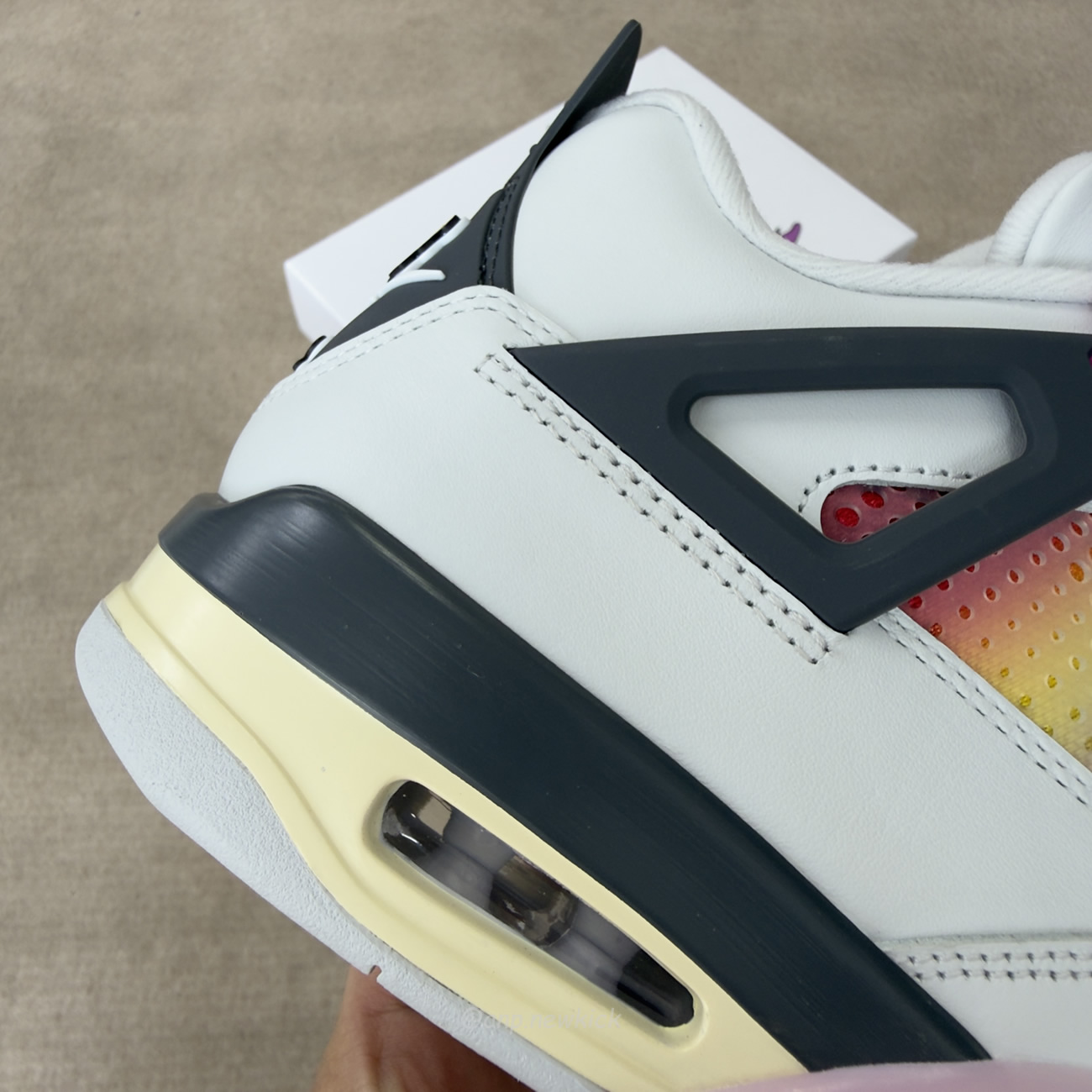Air Jordan 4 Retro Comic Ja1135 100 (11) - www.kitistry.com Air Jordan 4 Retro Comic Ja1135 100 (11) - www.kitistry.com