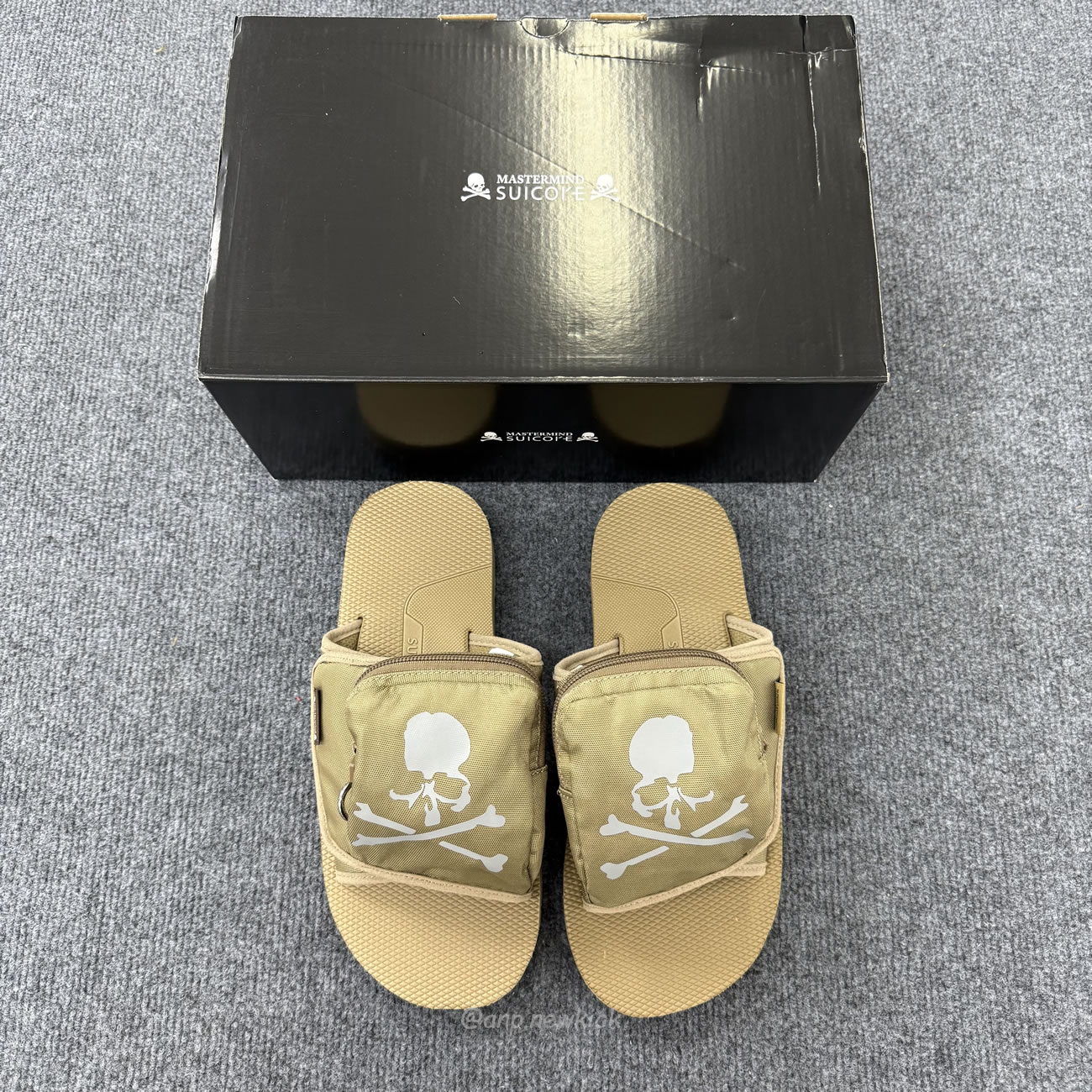 Suicoke X Mastermind Japan Reflective Sandals (3) - www.kitistry.com Suicoke X Mastermind Japan Reflective Sandals (3) - www.kitistry.com