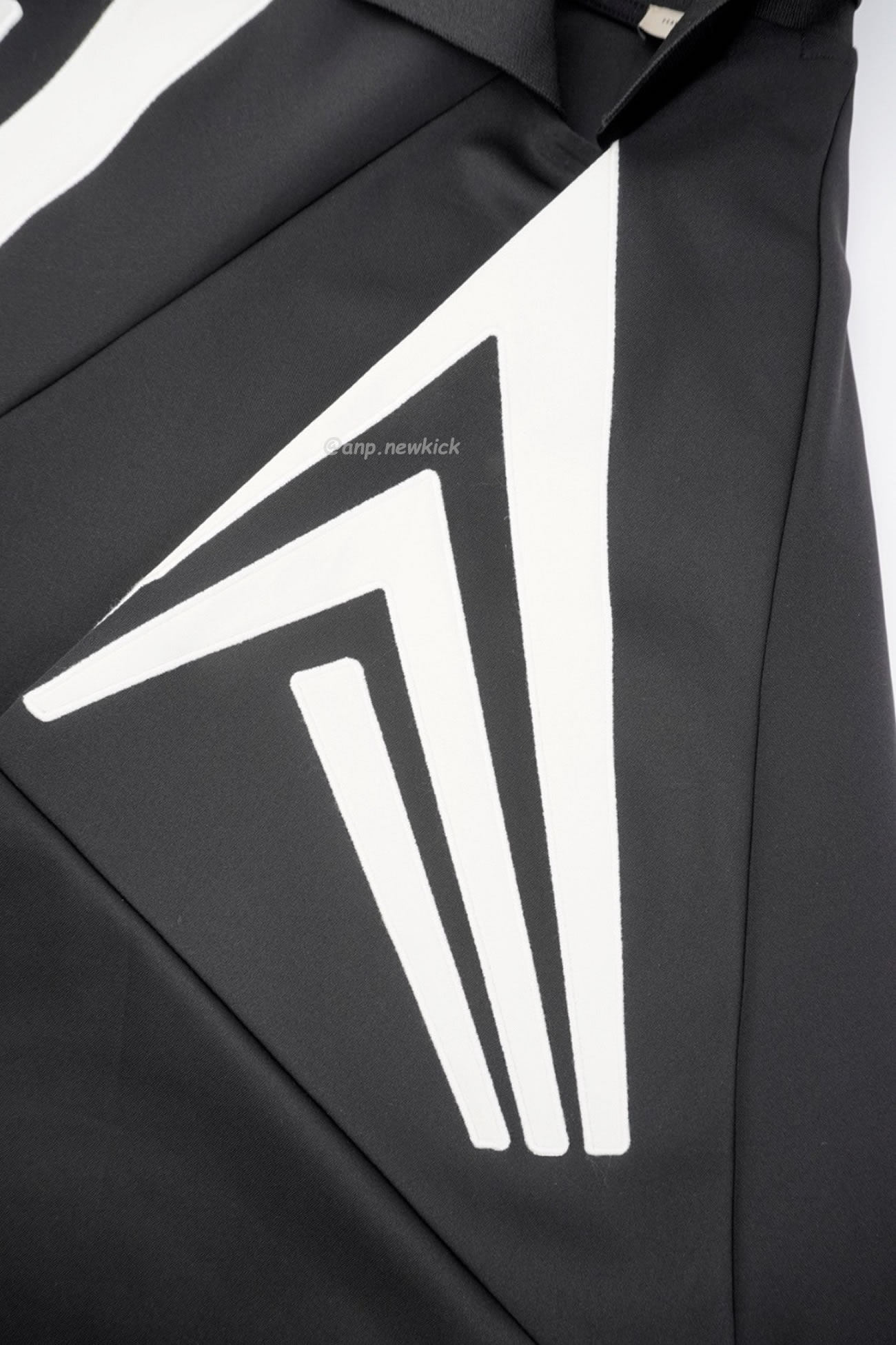 Fear Of God Athletics Goalie Jersey Black Fw23 (6) - www.kitistry.com Fear Of God Athletics Goalie Jersey Black Fw23 (6) - www.kitistry.com