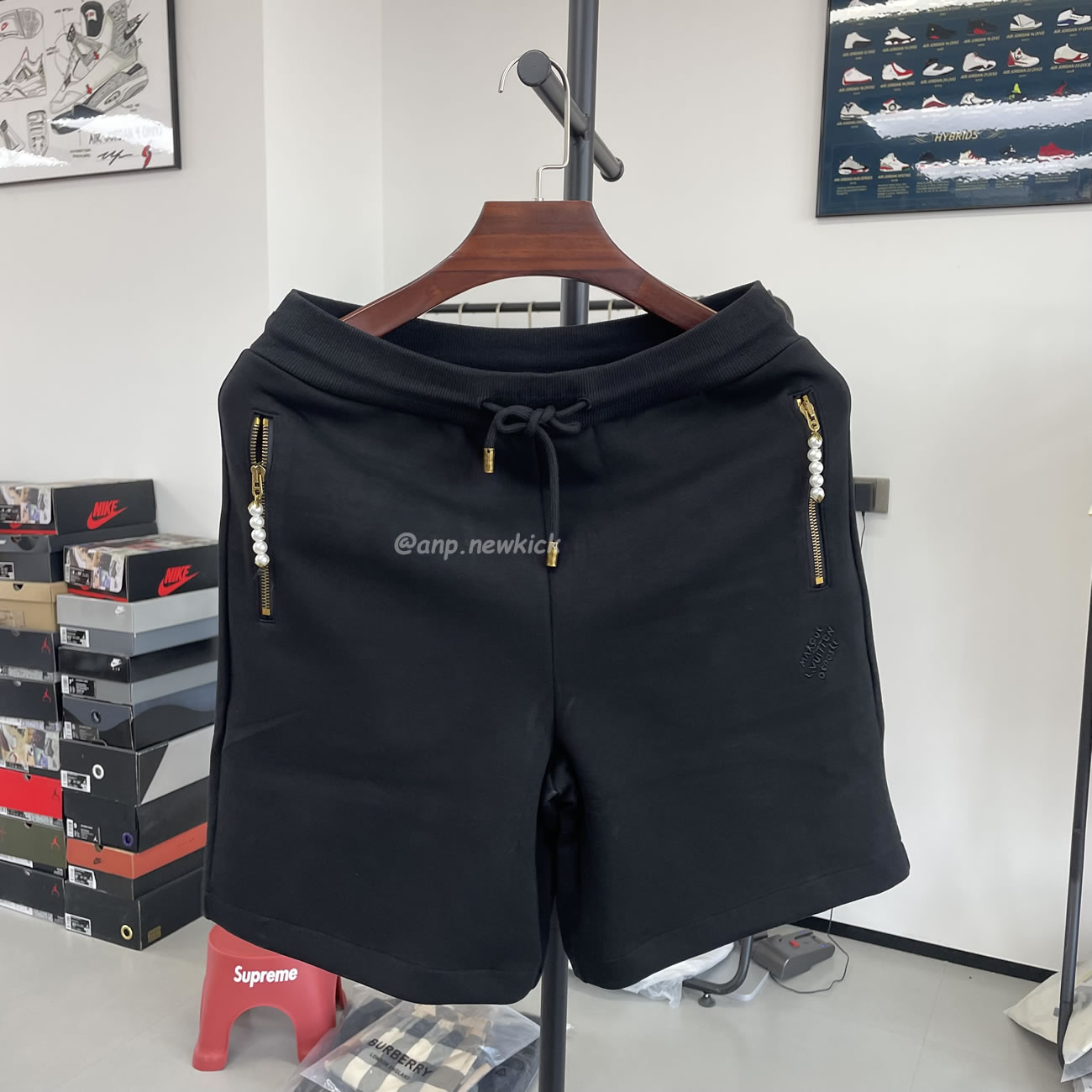 Louis Vuitton Embroidered Jersey Shorts (3) - www.kitistry.com Louis Vuitton Embroidered Jersey Shorts (3) - www.kitistry.com