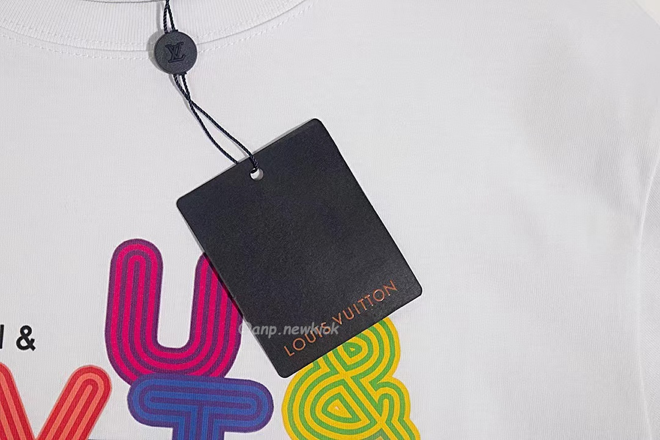 Louis Vuitton Colorful Letter Printed Short Sleeves T Shirt (5) - www.kitistry.com Louis Vuitton Colorful Letter Printed Short Sleeves T Shirt (5) - www.kitistry.com