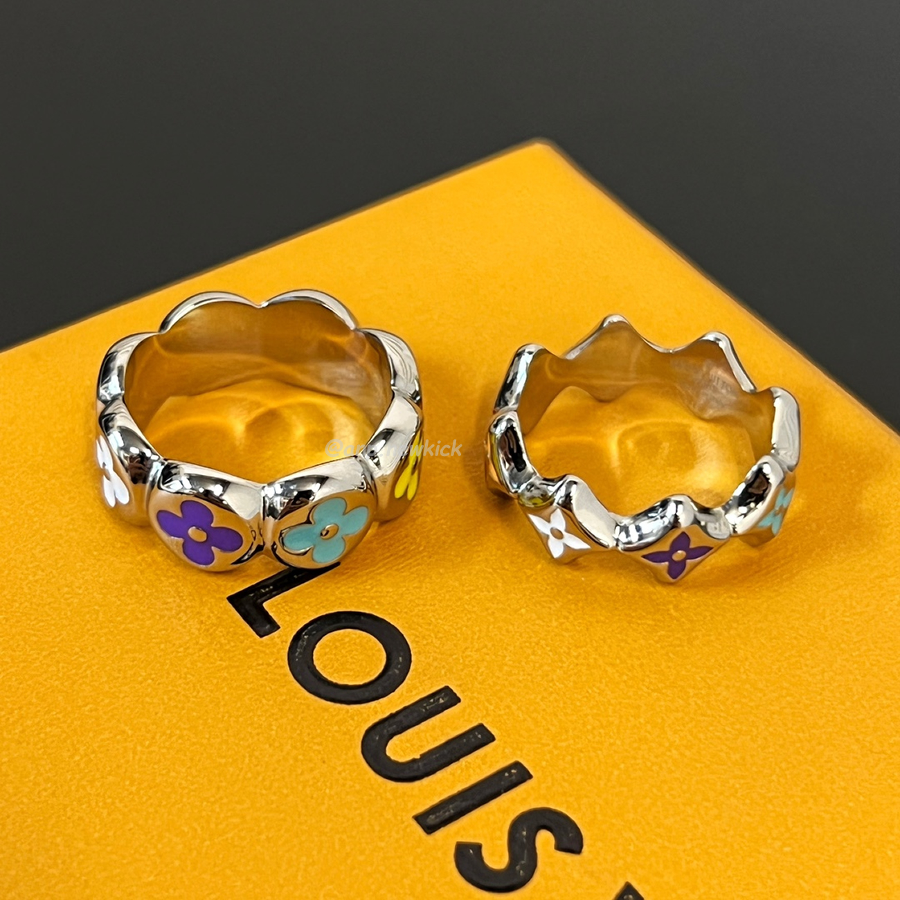 Louis Vuitton Mng Party Set Of 2 Rings Multicolored (1) - www.kitistry.com Louis Vuitton Mng Party Set Of 2 Rings Multicolored (1) - www.kitistry.com