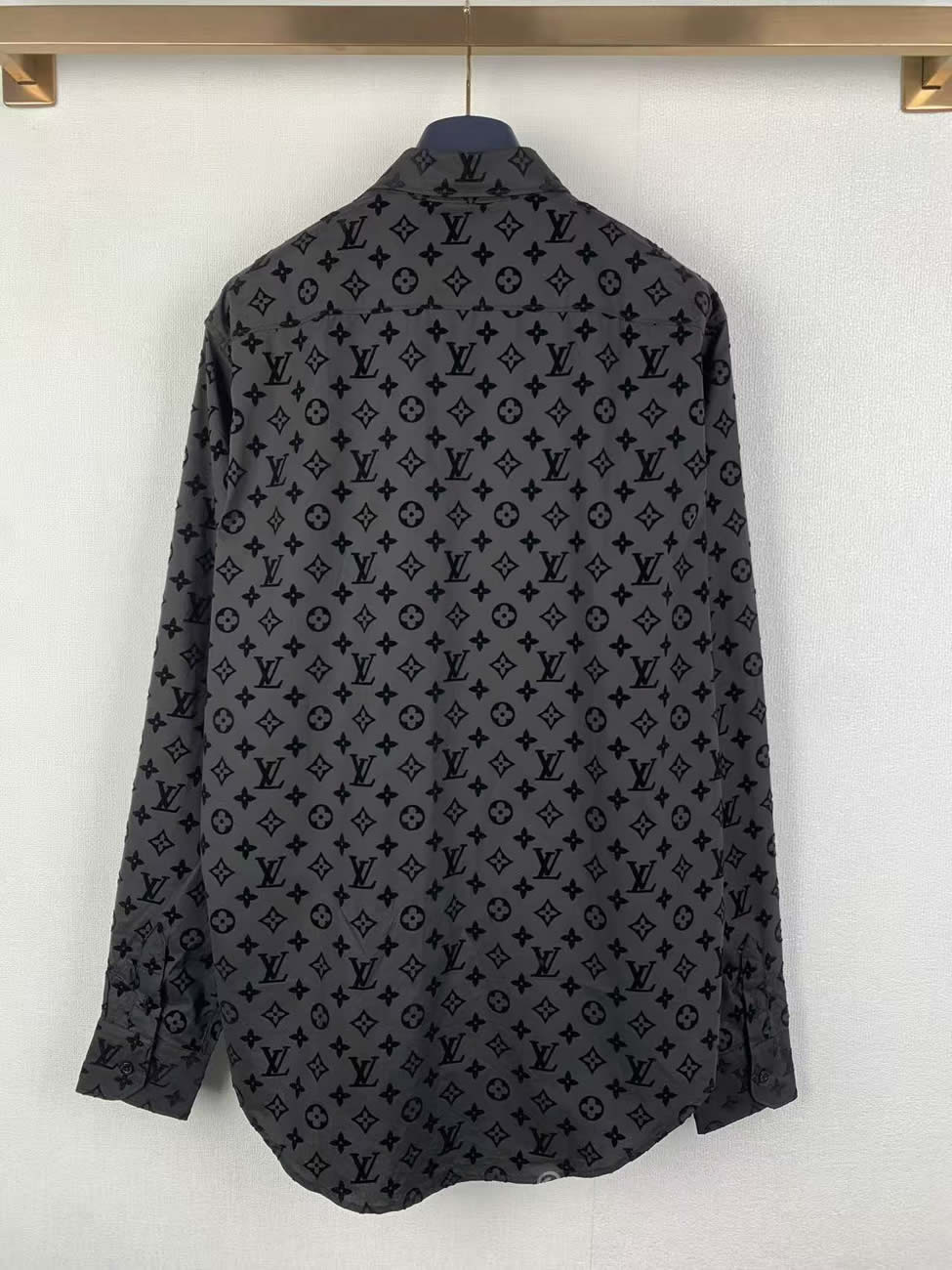 Louis Vuitton Lv Monogram Shirt (8) - www.kitistry.com Louis Vuitton Lv Monogram Shirt (8) - www.kitistry.com