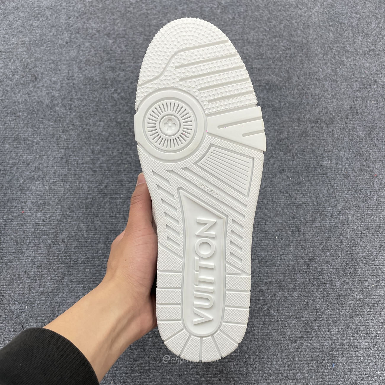 Louis Vuitton White Monochrome Louis Vuitton Lv Trainer White Black (9) - www.kitistry.com Louis Vuitton White Monochrome Louis Vuitton Lv Trainer White Black (9) - www.kitistry.com