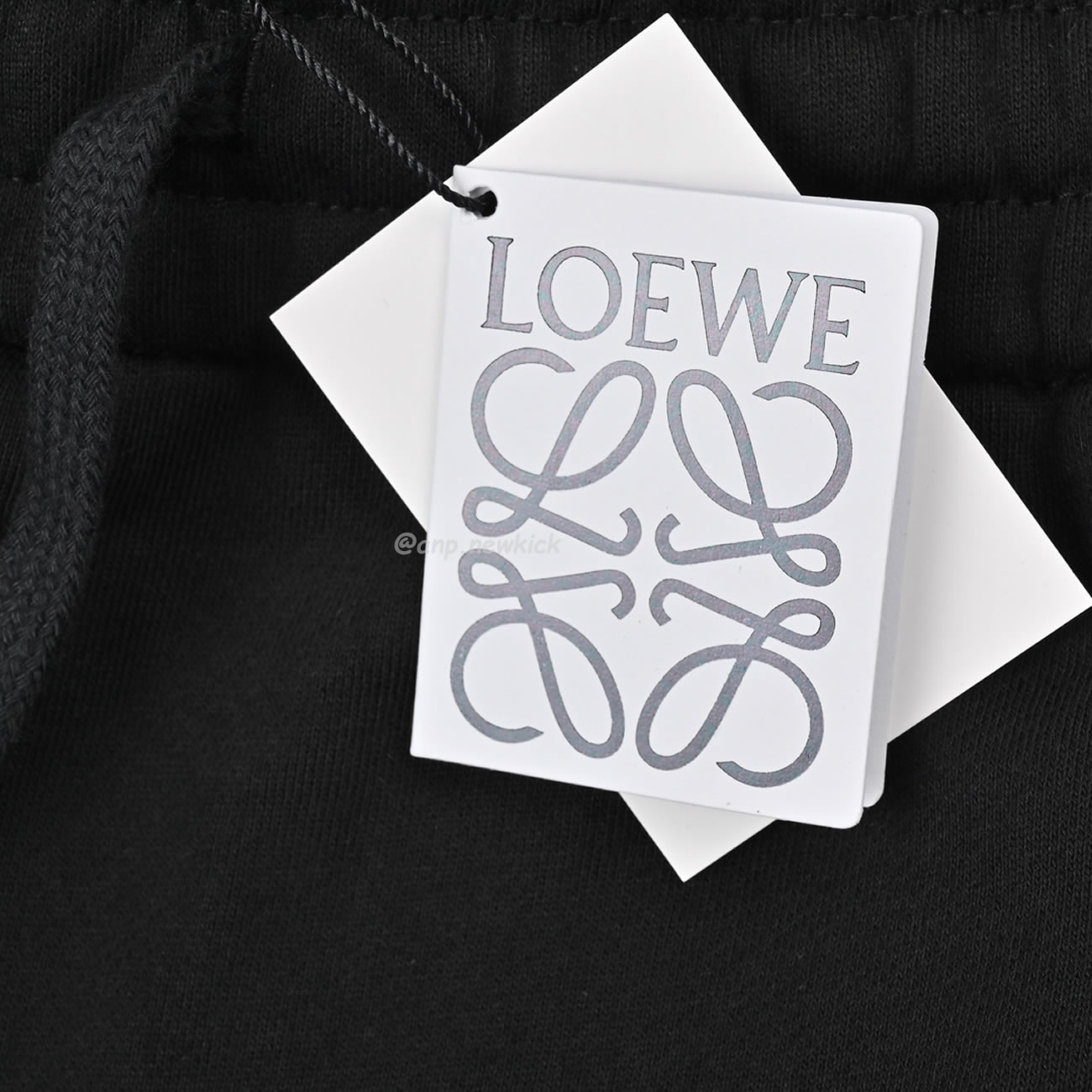 Loewe Pocket Patchwork Patch Logo Embroidered Shorts (5) - www.kitistry.com Loewe Pocket Patchwork Patch Logo Embroidered Shorts (5) - www.kitistry.com