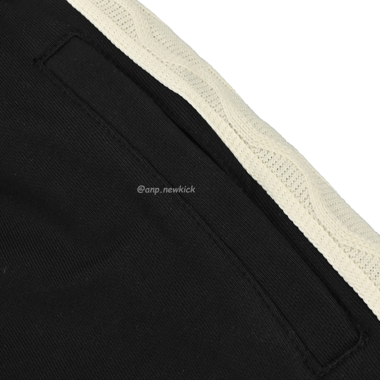 Louis Vuitton Flower Letter Embroidered Shorts (6) - www.kitistry.com Louis Vuitton Flower Letter Embroidered Shorts (6) - www.kitistry.com