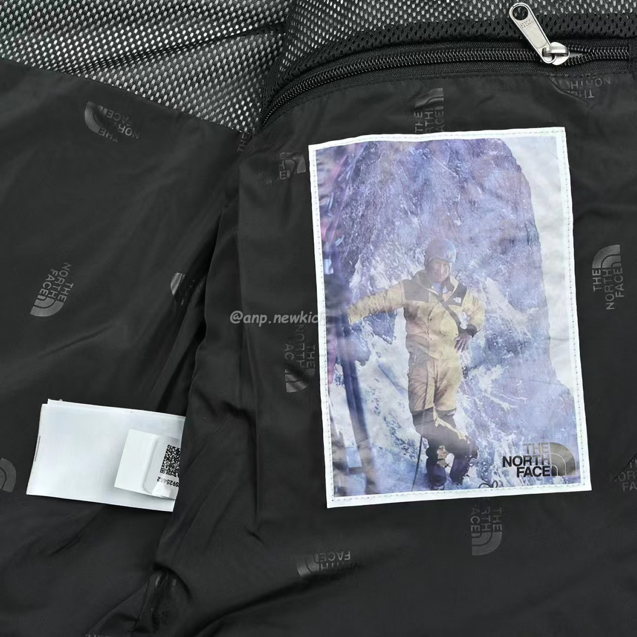 The North Face M 86 Retro Mountain Jacket Year Of The Rabbit Limited (3) - www.kitistry.com The North Face M 86 Retro Mountain Jacket Year Of The Rabbit Limited (3) - www.kitistry.com