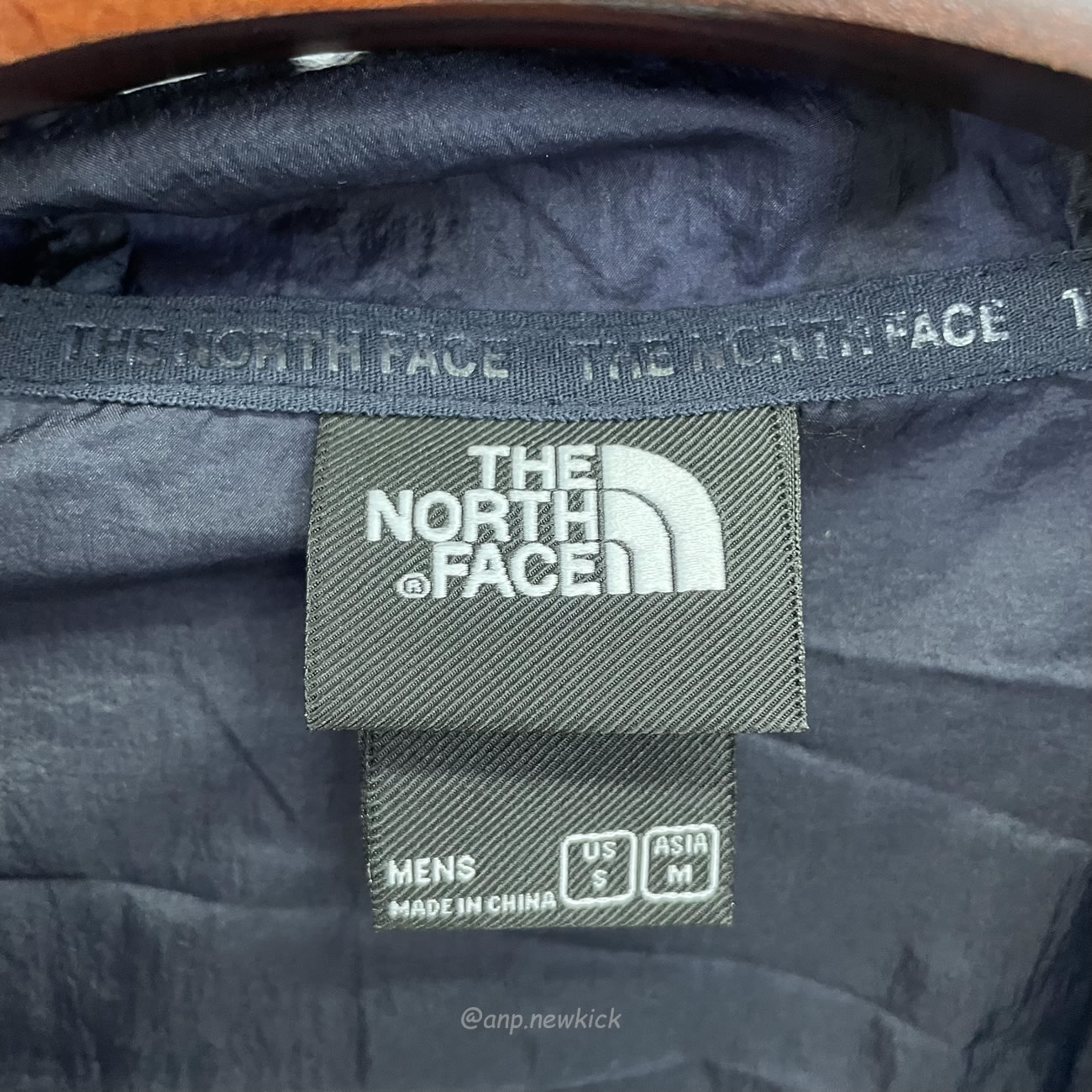 The North Face M Upf Wind Jacket Outdoor Sports Thin Hooded Breathable Windproof And Sun Proof Clothing (21) - www.kitistry.com The North Face M Upf Wind Jacket Outdoor Sports Thin Hooded Breathable Windproof And Sun Proof Clothing (21) - www.kitistry.com