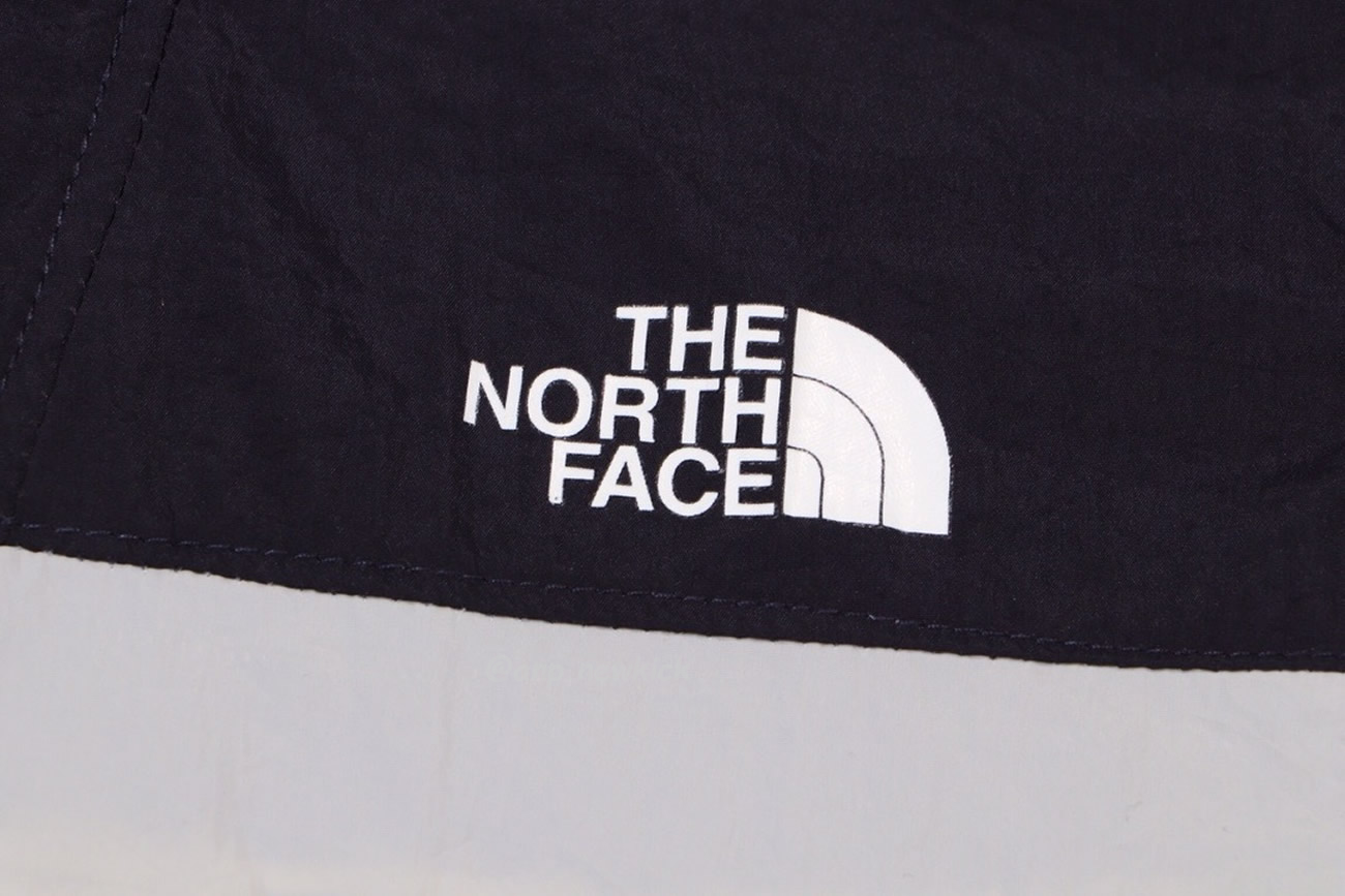 The North Face M Upf Wind Jacket Outdoor Sports Thin Hooded Breathable Windproof And Sun Proof Clothing (9) - www.kitistry.com The North Face M Upf Wind Jacket Outdoor Sports Thin Hooded Breathable Windproof And Sun Proof Clothing (9) - www.kitistry.com