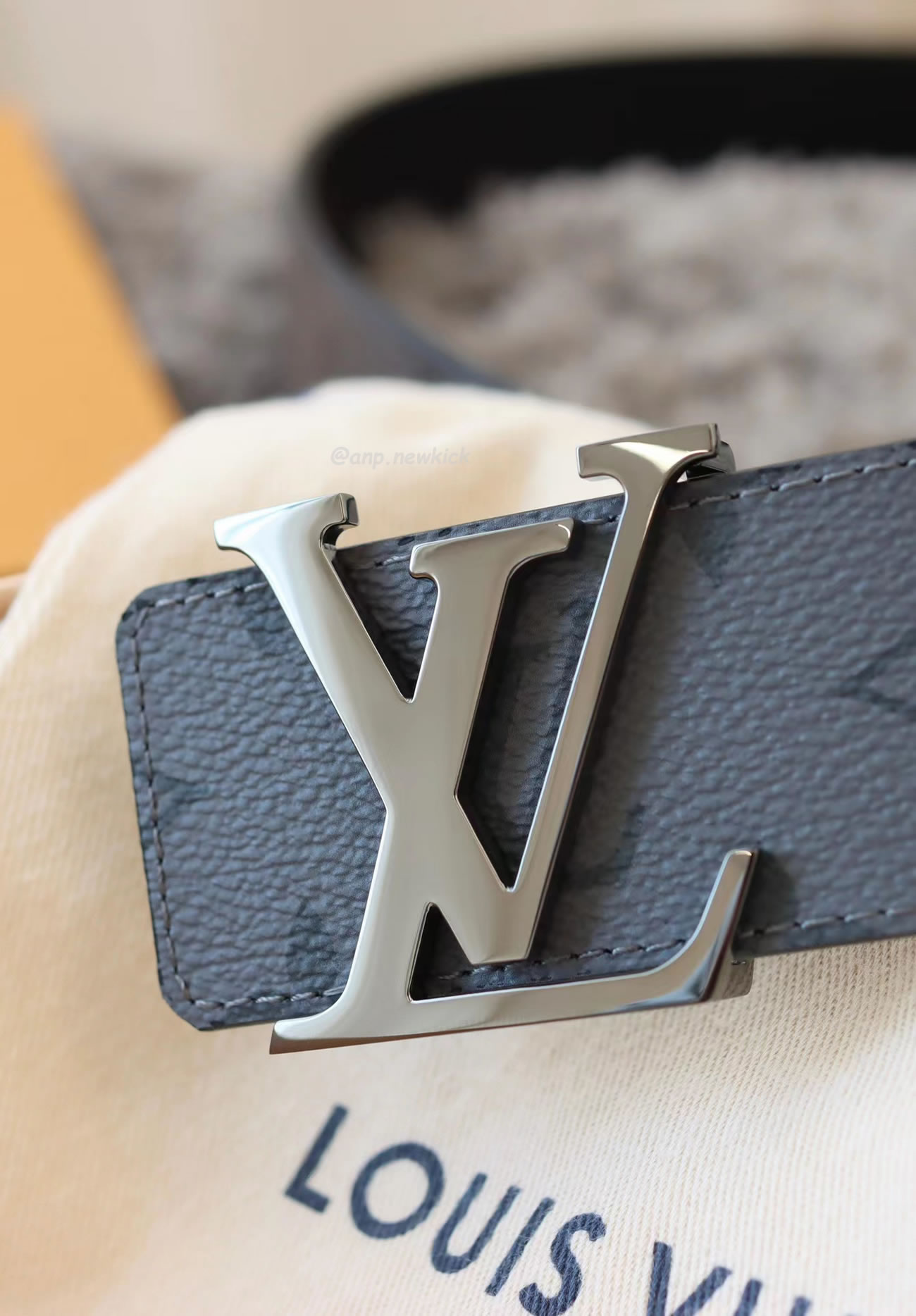 Louis Vuitton Reversible Belt Initiales Monogram Eclipse Reverse 40mm Gray M0285t (2) - www.kitistry.com Louis Vuitton Reversible Belt Initiales Monogram Eclipse Reverse 40mm Gray M0285t (2) - www.kitistry.com