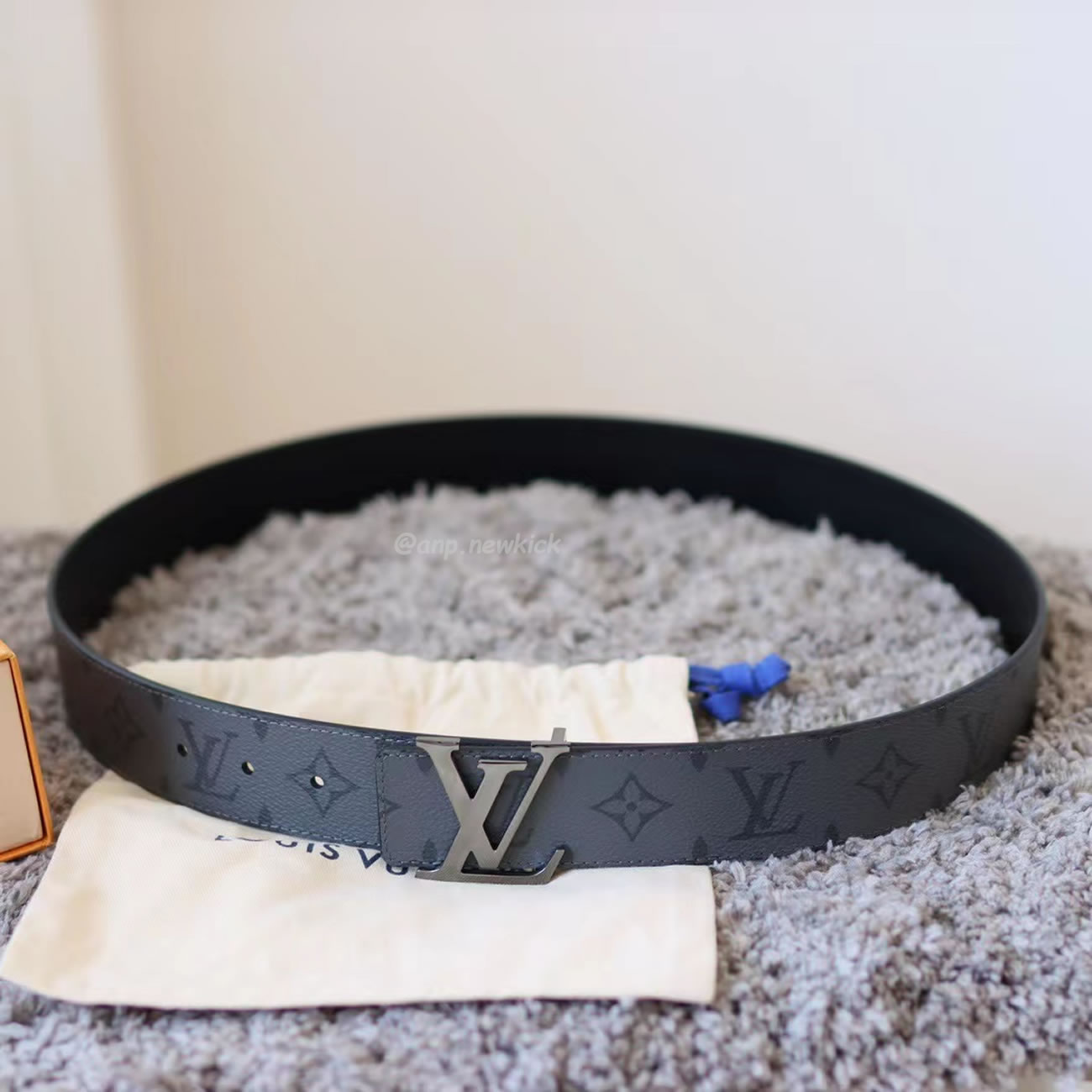 Louis Vuitton Reversible Belt Initiales Monogram Eclipse Reverse 40mm Gray M0285t (9) - www.kitistry.com Louis Vuitton Reversible Belt Initiales Monogram Eclipse Reverse 40mm Gray M0285t (9) - www.kitistry.com